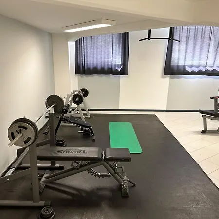Apartment Meos 3 -zentrum-hofblick-gym-netflix *